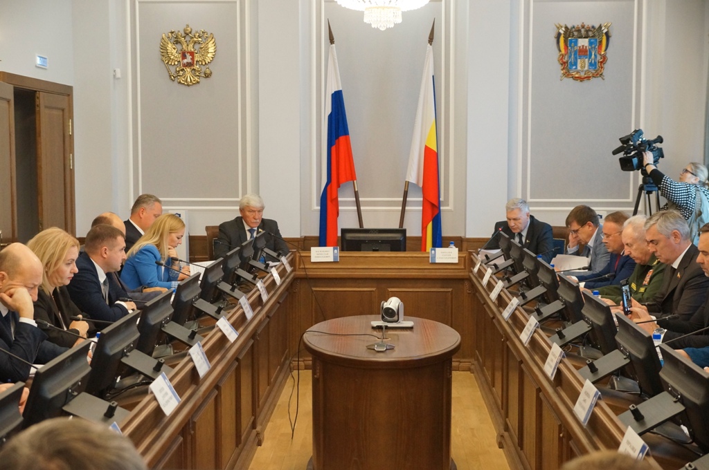 Депутаты донского парламента обсудили проблемы садоводческих товариществ 