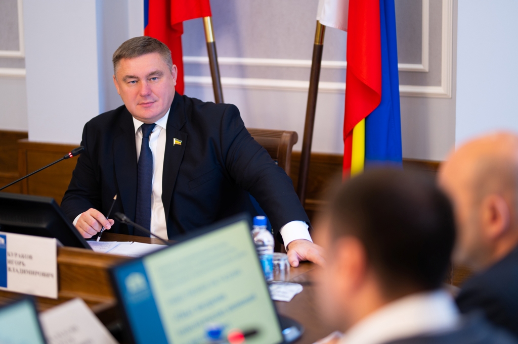 Игорь Бураков: «Технологические инновации помогут справиться с кадровым голодом на донских предприятиях»