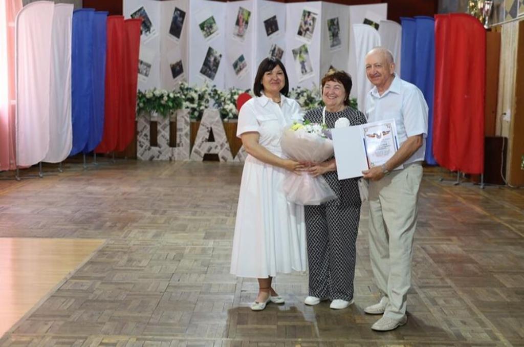 Ирина Жукова поздравила жителей города Шахты с Днем семьи, любви и верности 