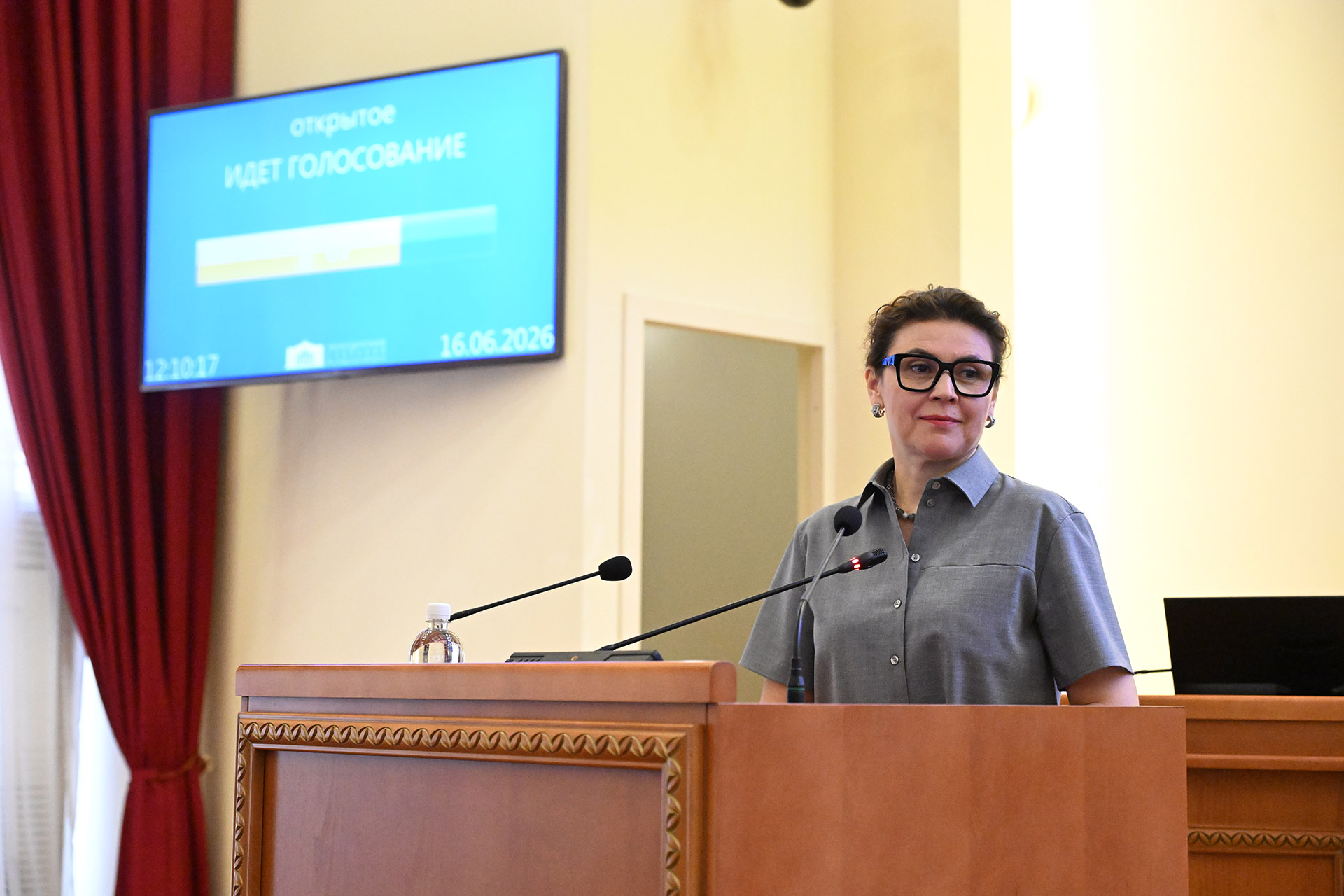 Дети мигрантов с ОВЗ должны сдавать отдельный тест при поступлении в школу