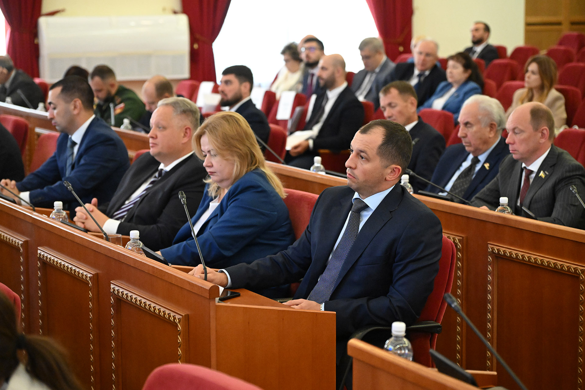 Депутаты донского парламента помогают учреждениям спорта, социального развития и культуры 