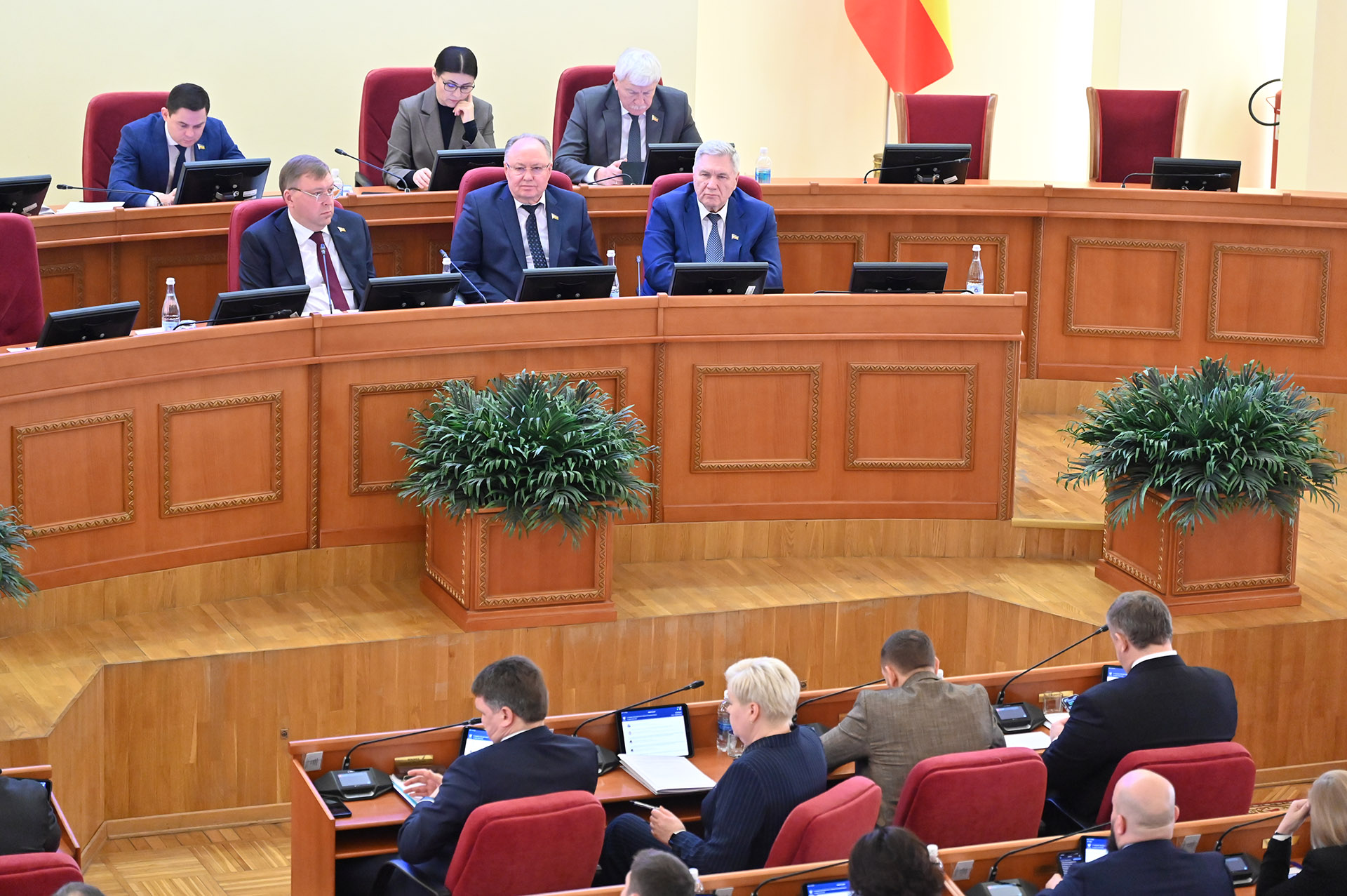 17-е заседание ЗС РО: Законодательно закреплено право пациентов больниц на отправление религиозных обрядов