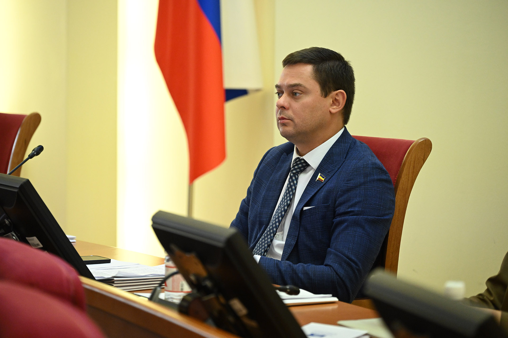 22-е заседание ЗС РО:  Бесплатной юридической помощью теперь смогут воспользоваться все многодетные семьи