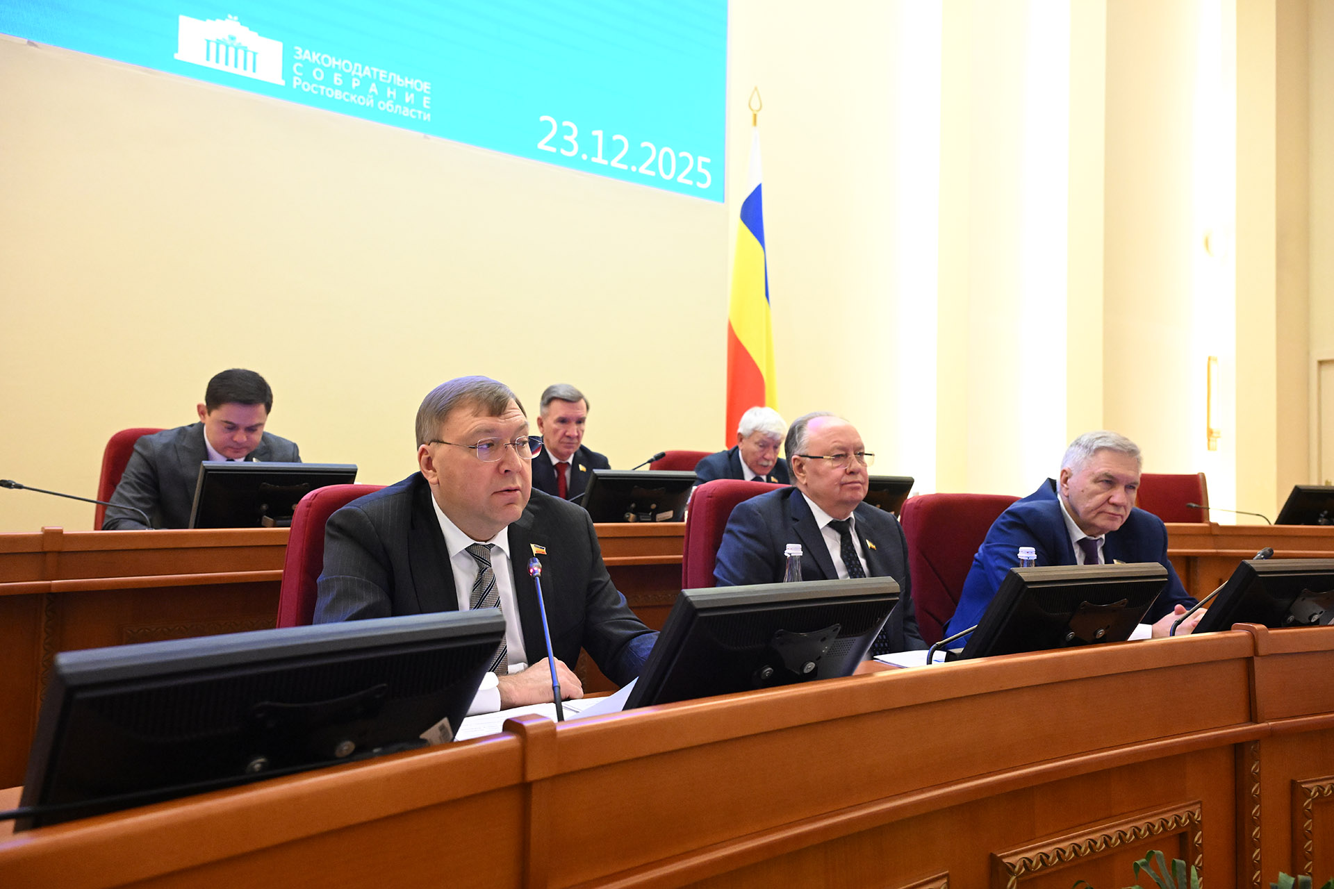 Депутаты Заксобрания Ростовской области исполнили 212 приоритетных наказов избирателей 