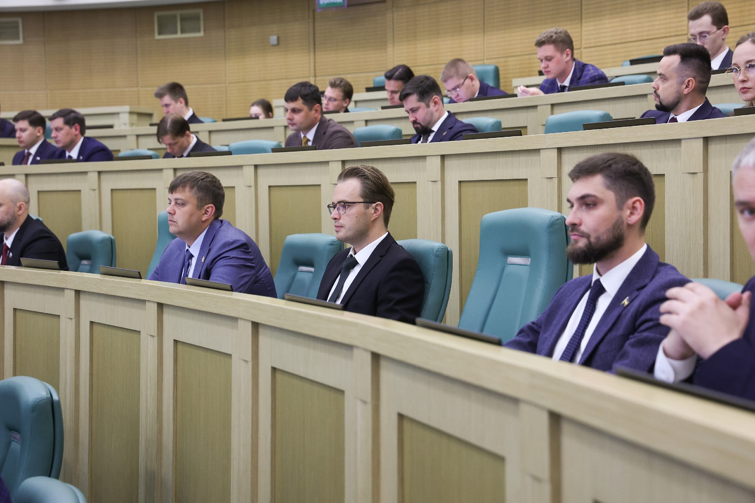 Николай Ромашенко принял участие в заседании Палаты молодых законодателей при Совете Федерации