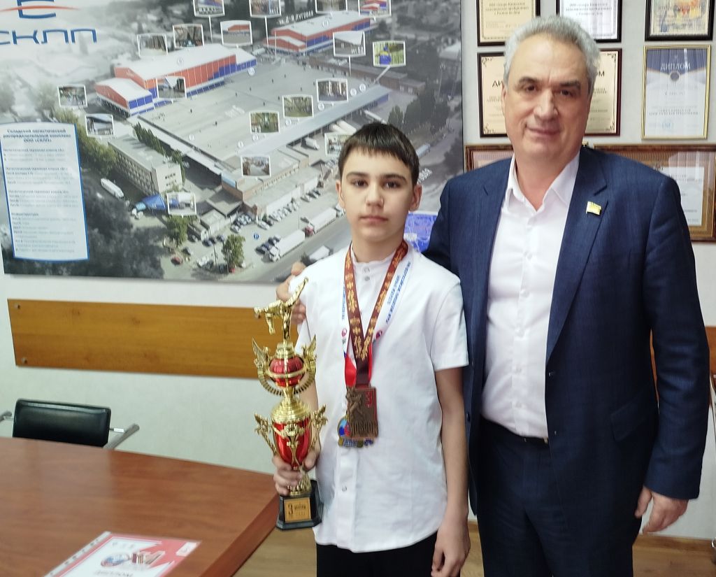 Виктор Халын поддержал талантливого спортсмена из Ростова-на-Дону
