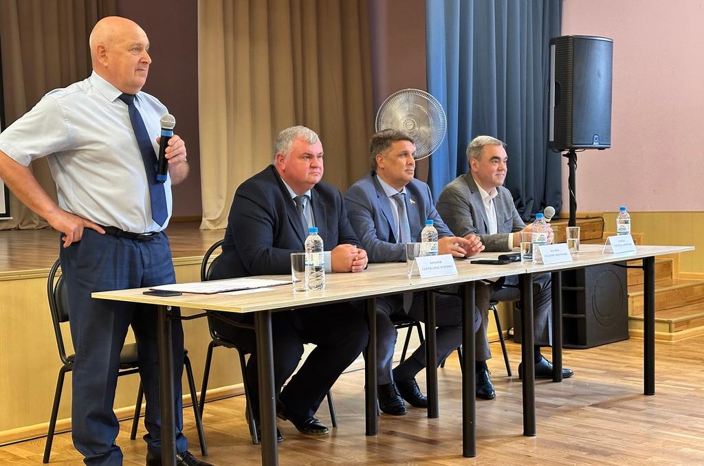 В селе Самарском Азовского района обустроят современную спортивную площадку