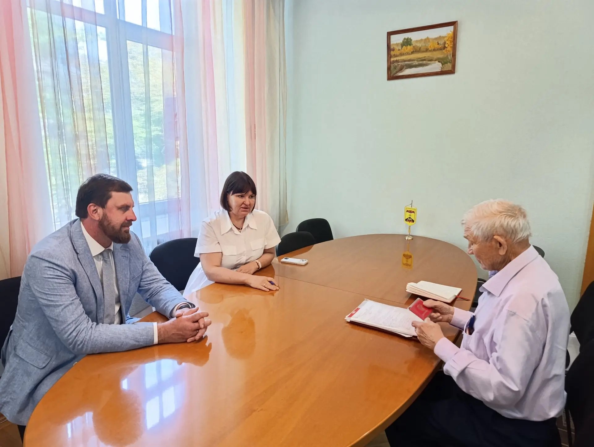 Ирина Жукова провела прием граждан в городе Шахты